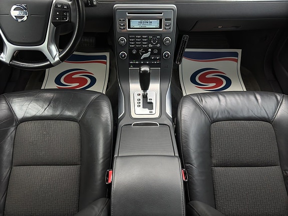 Volvo V70 20 of 26