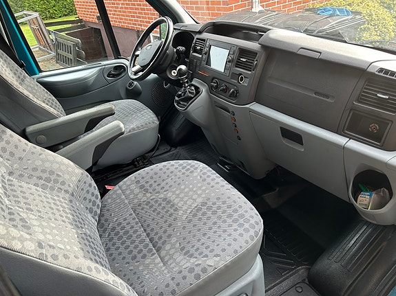 Ford Transit 11 of 13