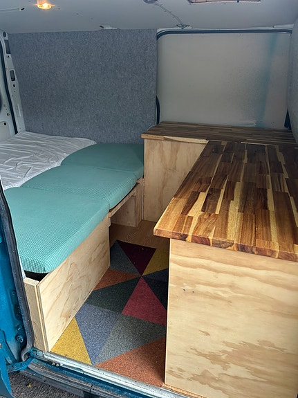 Ford Transit 9 of 13