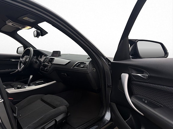BMW 118i 22 of 29