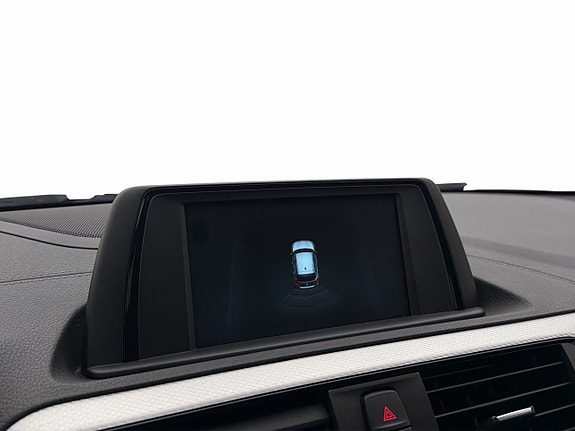 BMW 118i 18 of 29