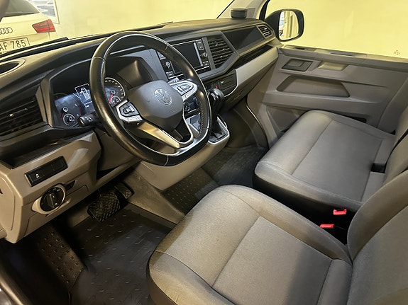 Volkswagen Transporter 2 of 23