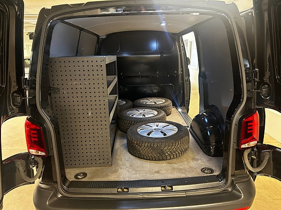 Volkswagen Transporter 3 of 23
