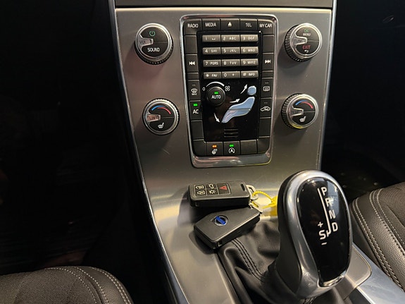 Volvo V60 15 of 24