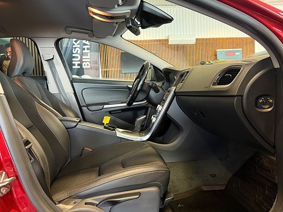 Volvo V60 7 of 24