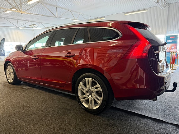 Volvo V60 4 of 24