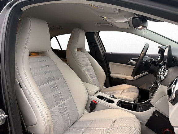 Mercedes-Benz GLA220 d 24 of 30