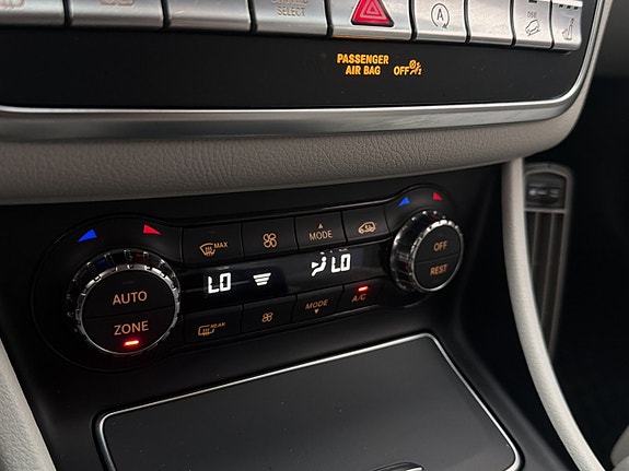 Mercedes-Benz GLA220 d 23 of 30