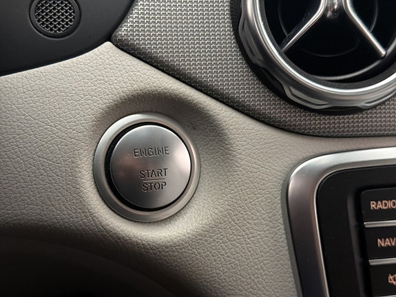 Mercedes-Benz GLA220 d 18 of 30