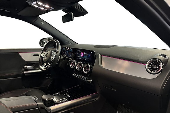 Mercedes-Benz GLA250 e 18 of 22