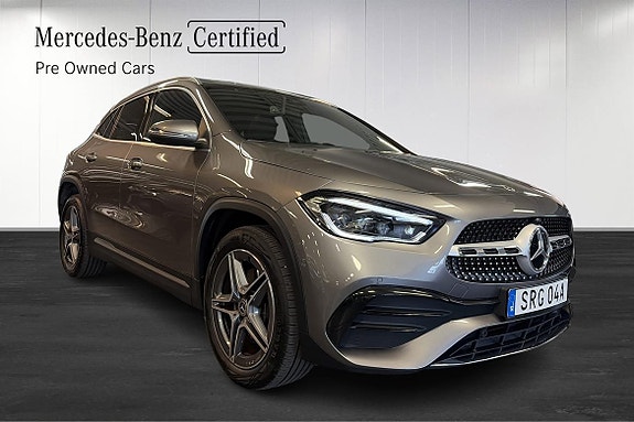Mercedes-Benz GLA250 e 3 of 22