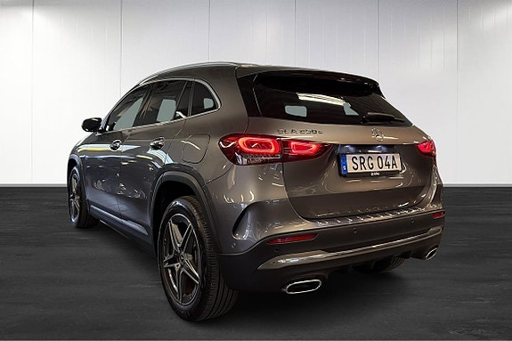 Mercedes-Benz GLA250 e 4 of 22