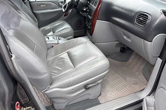 Chrysler Grand Voyager 11 of 13