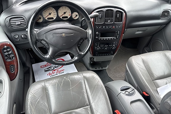 Chrysler Grand Voyager 9 of 13