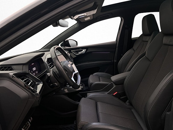 Audi Q4 e-tron 12 of 30