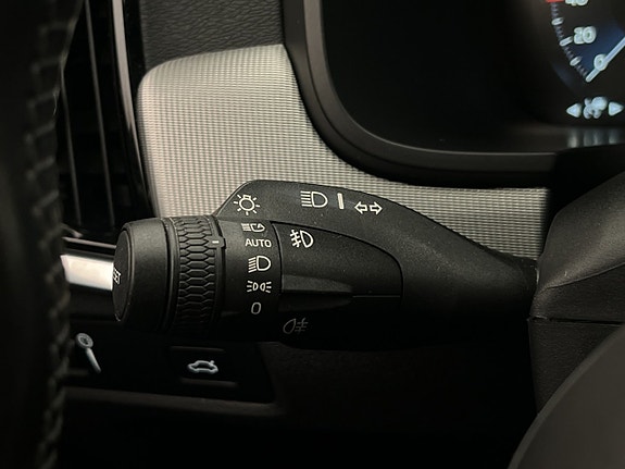 Volvo V90 Cross Country 18 of 30