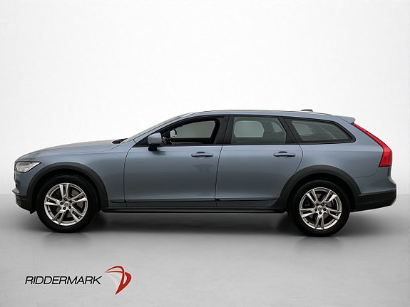 Volvo V90 Cross Country 5 of 30