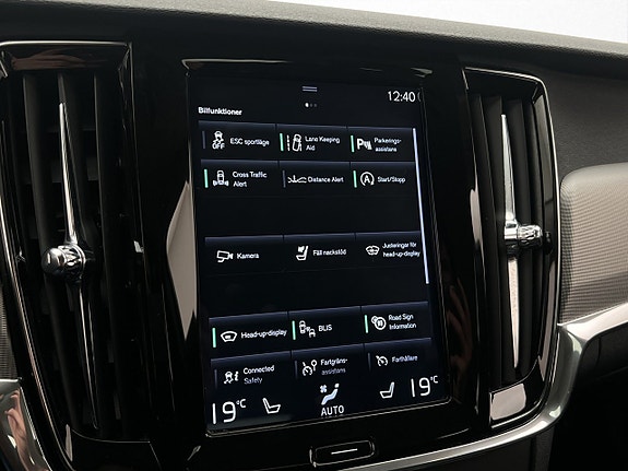 Volvo V90 Cross Country 26 of 30