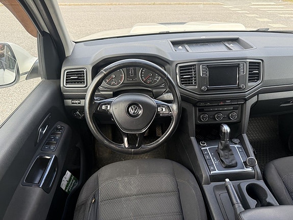 Volkswagen Amarok 9 of 9