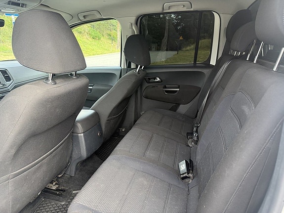Volkswagen Amarok 8 of 9