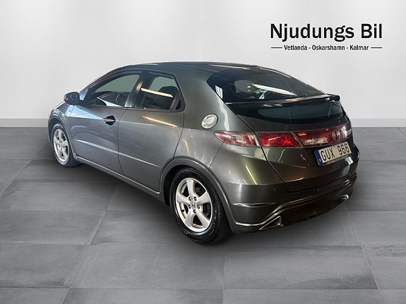 Honda Civic 2 of 9