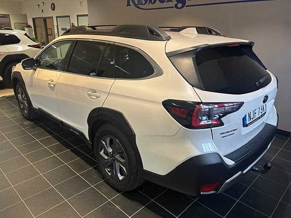 Subaru Outback 4 of 18