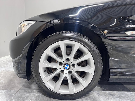 BMW 325i 12 of 26