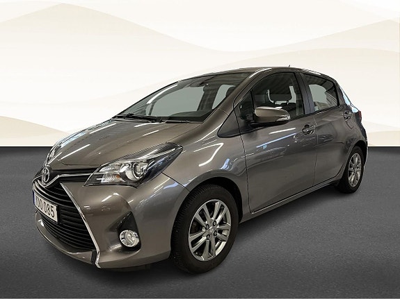 Toyota Yaris 18 of 18