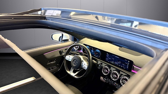 Mercedes-Benz A200 25 of 28