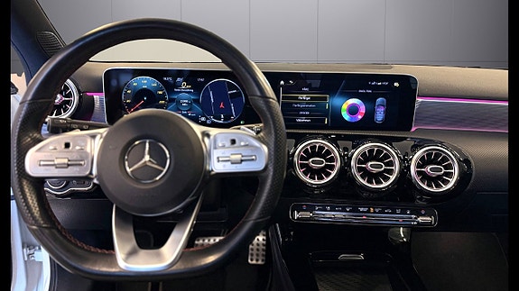 Mercedes-Benz A200 20 of 28