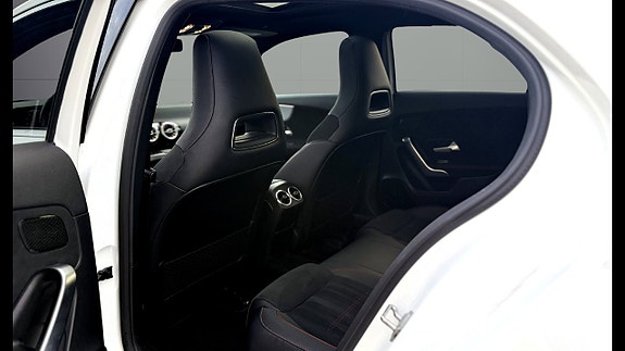 Mercedes-Benz A200 24 of 28