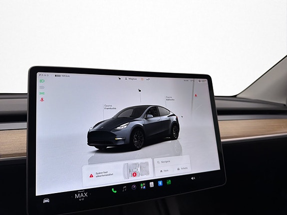 Tesla Model Y 19 of 30