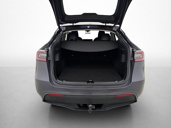 Tesla Model Y 30 of 30