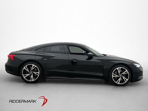 Audi e-tron GT 9 of 30
