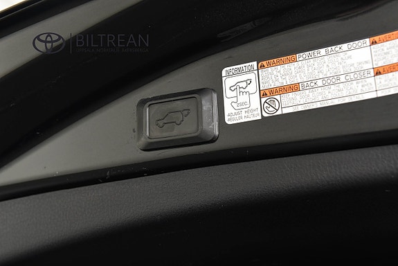 Toyota RAV4 10 of 15