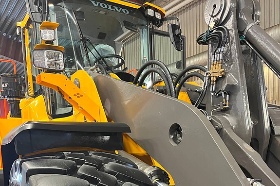 Volvo L180H 980 timmar Lastmaskin 4 of 6