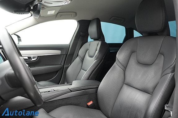 Volvo S90 16 of 30