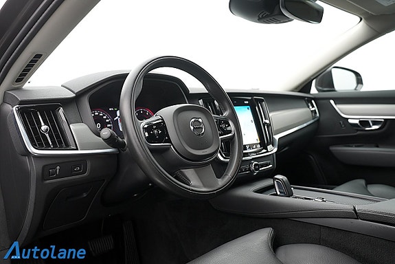 Volvo S90 14 of 30