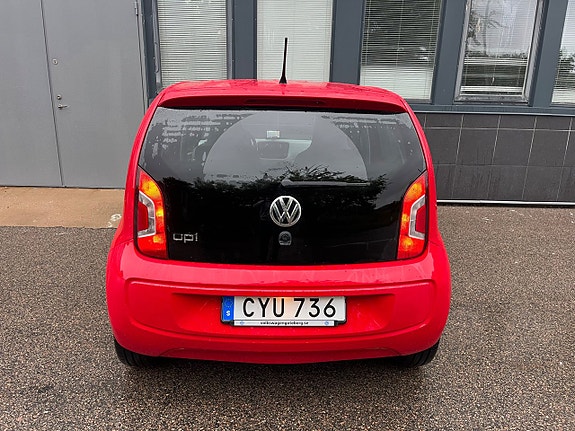 Volkswagen UP! 5 of 27