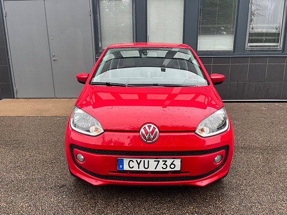 Volkswagen UP! 2 of 27