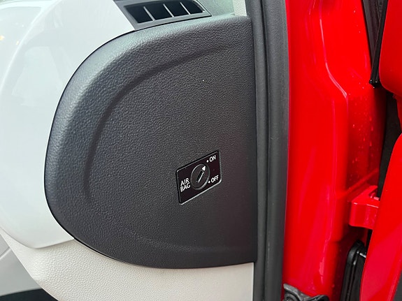Volkswagen UP! 9 of 27