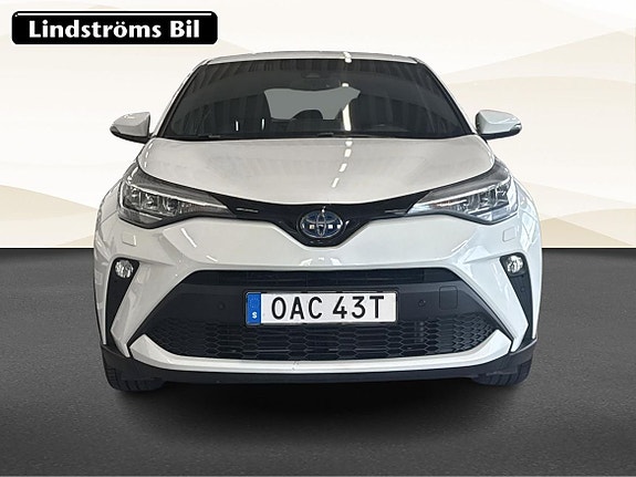 Toyota C-HR 9 of 18