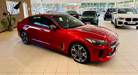 Kia Stinger 28 of 28