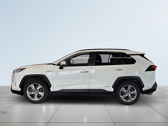 Toyota RAV4 4 of 23