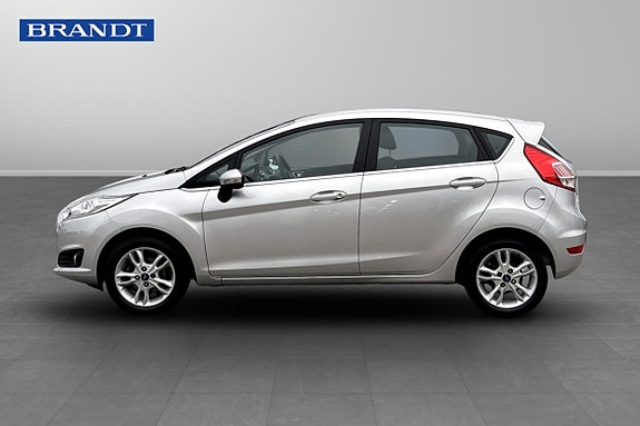 Ford Fiesta 5 of 12