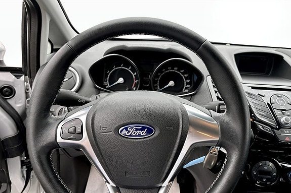 Ford Fiesta 11 of 12