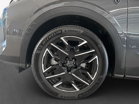 Peugeot 5008 5 of 10