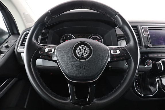 Volkswagen Multivan 19 of 30