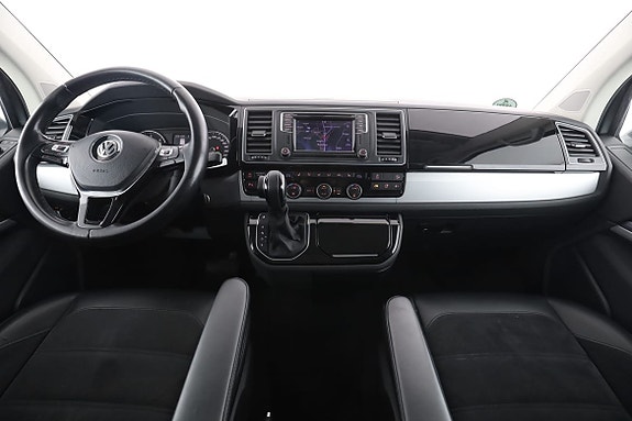 Volkswagen Multivan 13 of 30