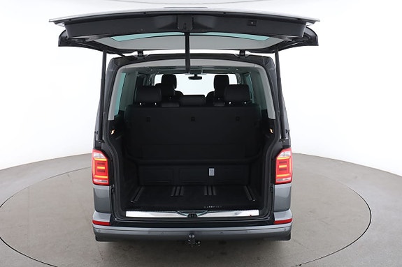 Volkswagen Multivan 17 of 30